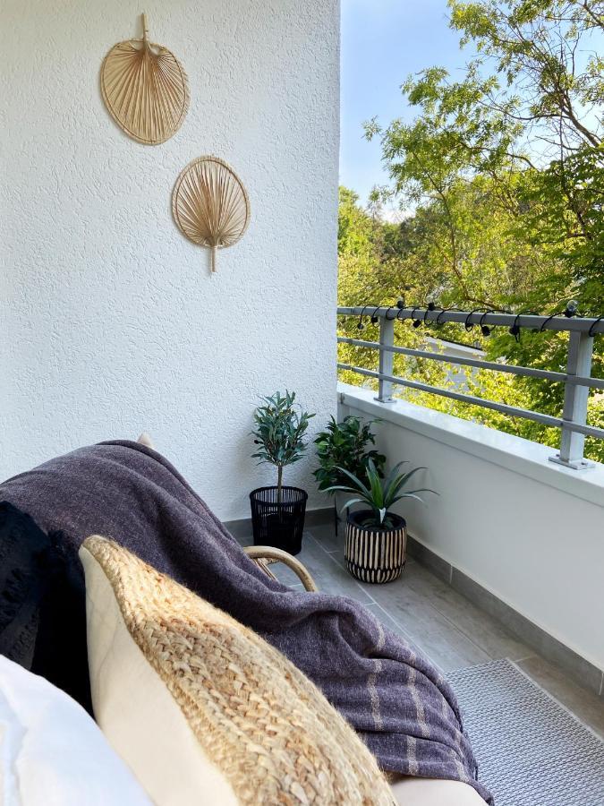 Seaside Rooms - Zentrales Design-Apartment Mit Balkon & Parkplatz - 2 Minuten Zum Strand Timmendorfer Strand Eksteriør bilde